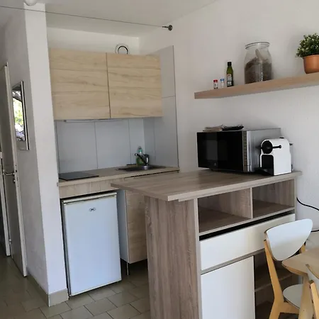 Apartment A Port - Proche De Toutes Commodites